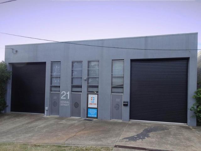 Warehouse for rent in Toombul, Queensland