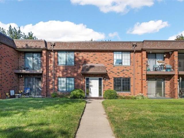 Condo for sale in Linn, Iowa
