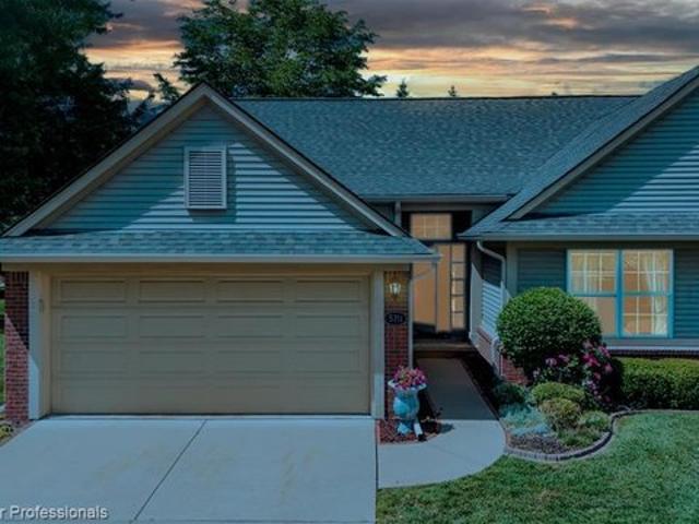 Condo for sale in Sterling Heights, Michigan