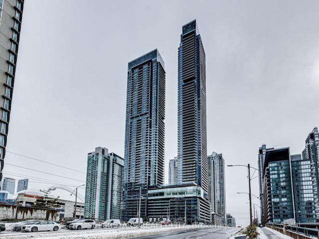 Condo for sale in Toronto, Golden Horseshoe