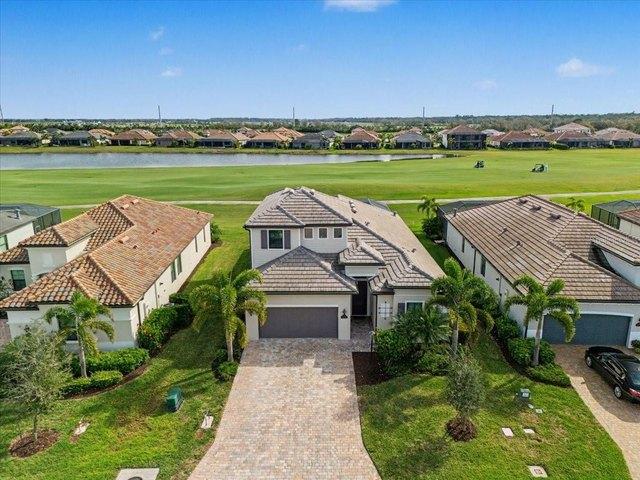 House for sale in Lakewood Ranch, Florida