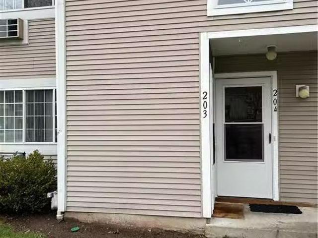 Condo for rent in Newburgh
