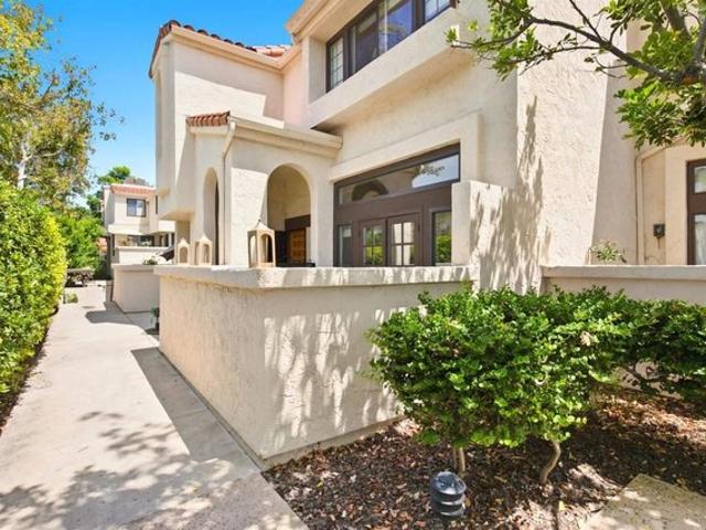 Townhouse for sale in La Mesa, California