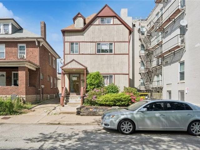 House for sale in Pittsburg, Pennsylvania