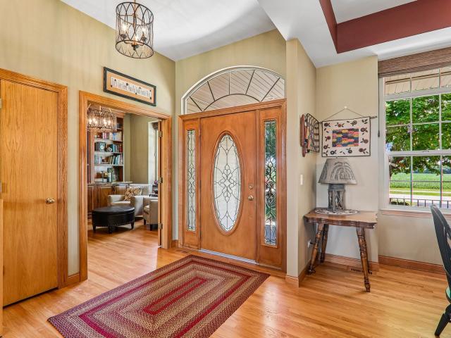 House for sale in Mchenry, Illinois