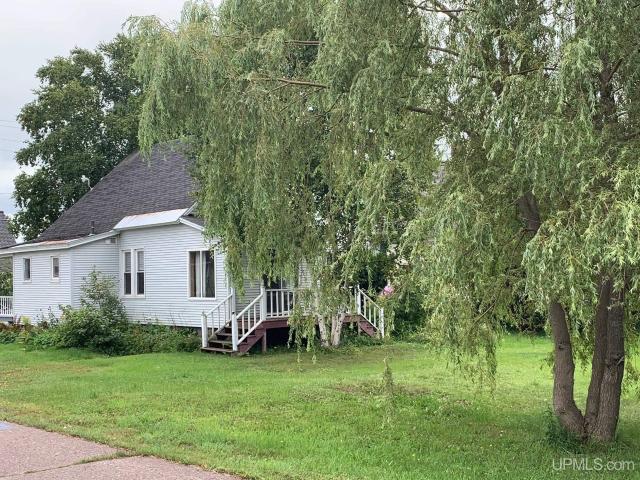House for sale in Houghton, Michigan