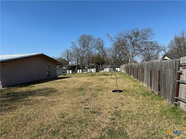 House for sale in Heidenheimer, Texas