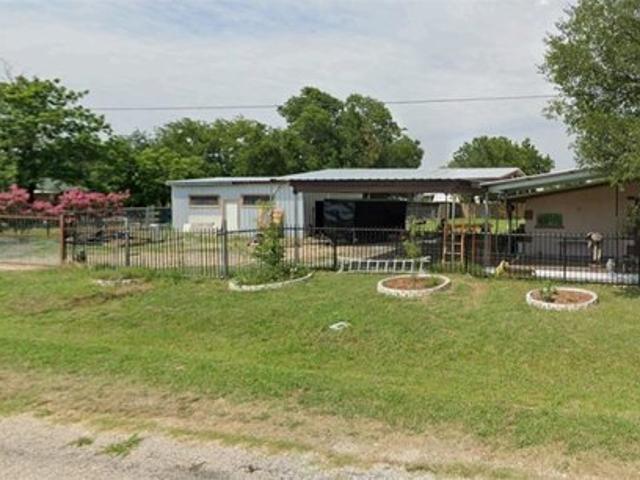 House for sale in Heidenheimer, Texas