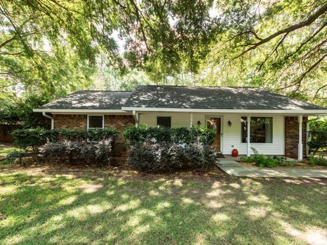 House for sale in Ravenel, South Carolina