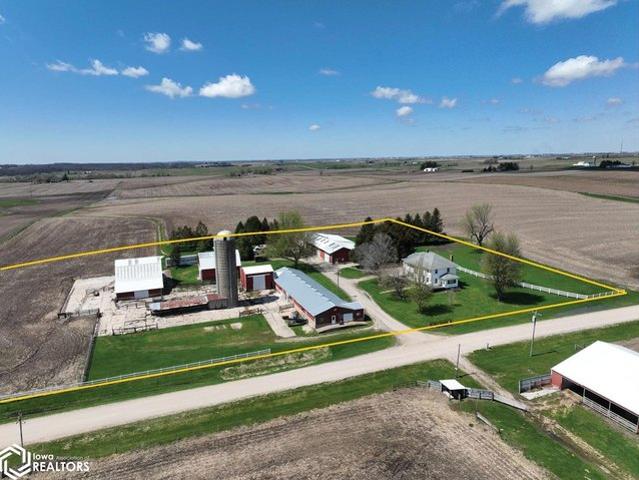 House for sale in Linn, Iowa