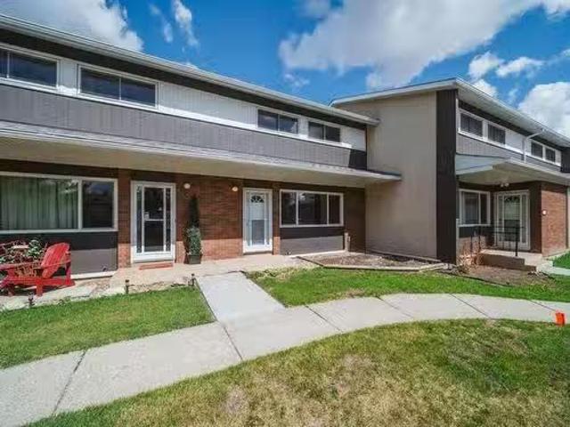 Condo for sale in Wedgewood, Alberta