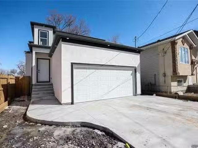House for sale in East St. Paul, Manitoba