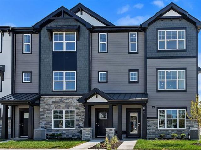 Townhouse for sale in Crown Point, Indiana