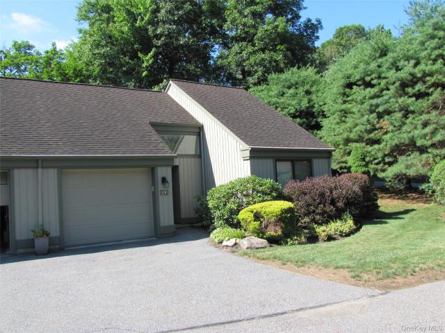 Condo for sale in Amawalk, New York