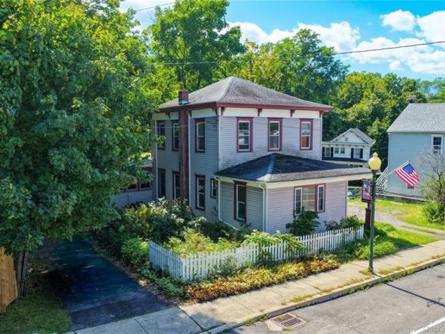 House for sale in Acra, New York