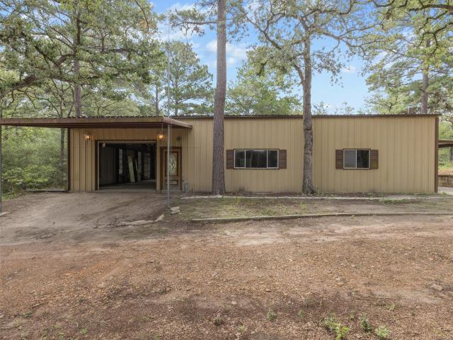 House for sale in Smithville, Texas