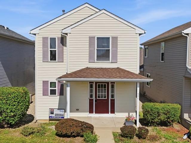 House for sale in Mchenry, Illinois