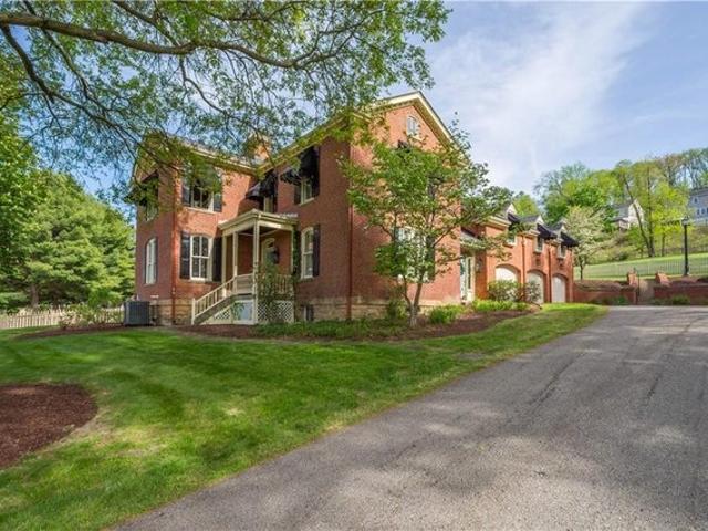House for sale in Canonsburg, Pennsylvania