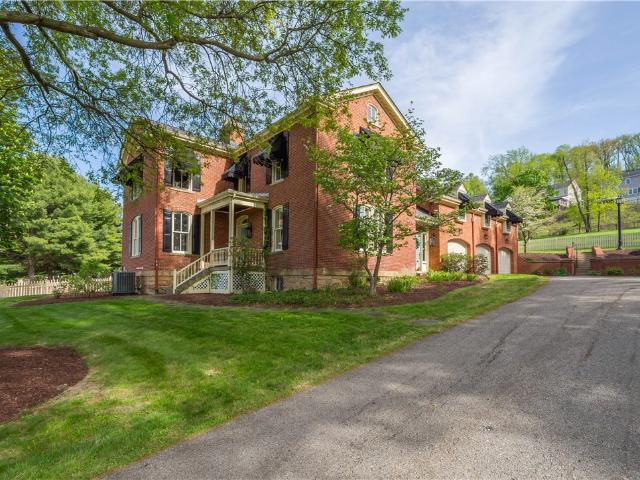 House for sale in Strabane, Pennsylvania