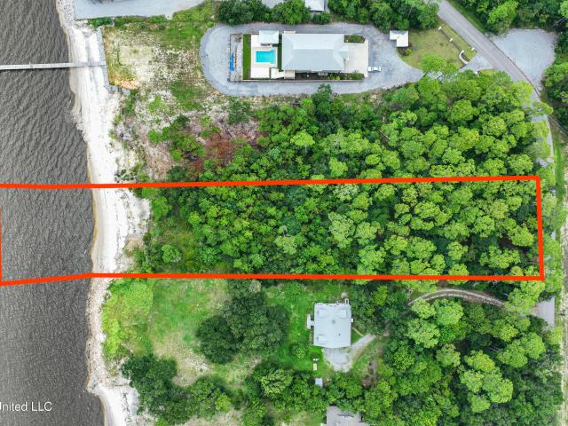 Land for sale in Ocean Springs, Mississippi