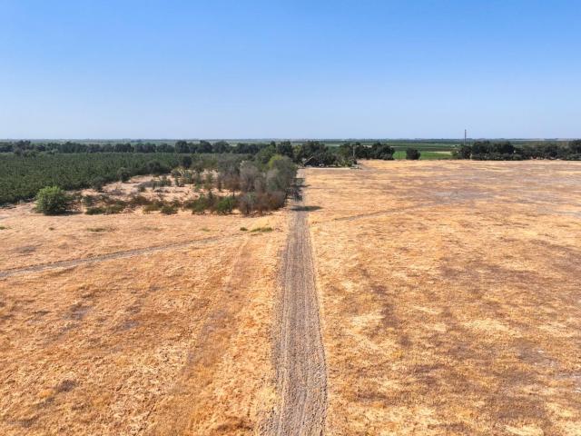 Property for sale in Laton, California
