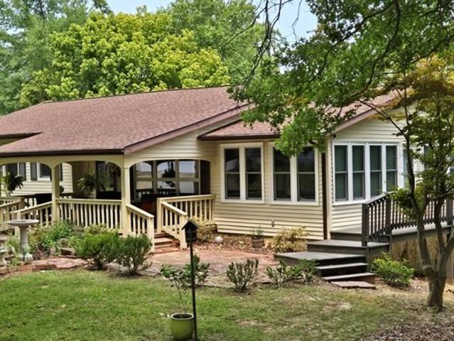 House for sale in Carterville, Illinois