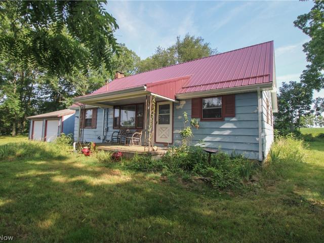 House for sale in Lowellville, Ohio