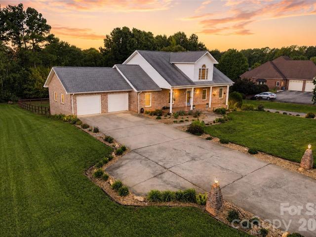 House for sale in Granite Falls, North Carolina