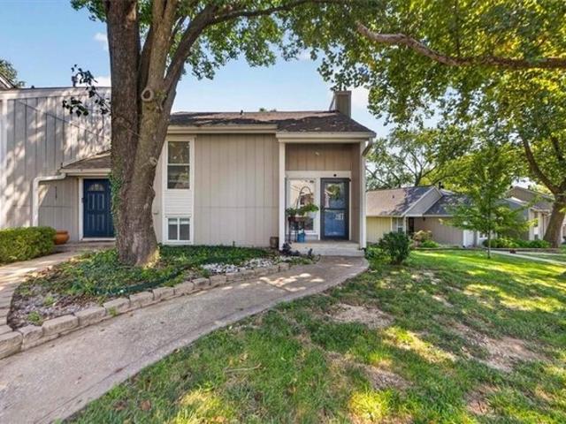 Townhouse for sale in Kansas City, Missouri