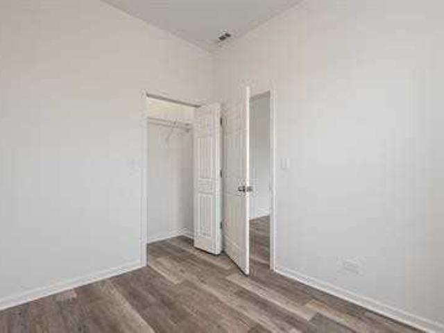 Apartment for rent in Chicago Park, Illinois