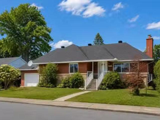 House for sale in Côte-Saint-Luc, Montréal (région administrative)