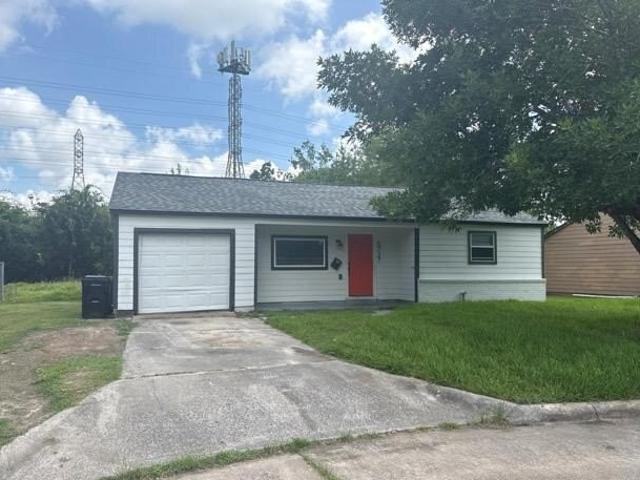 House for sale in Bayou Estates, Houston