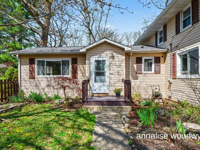 House for sale in Plainfield Charter Township, Belmont