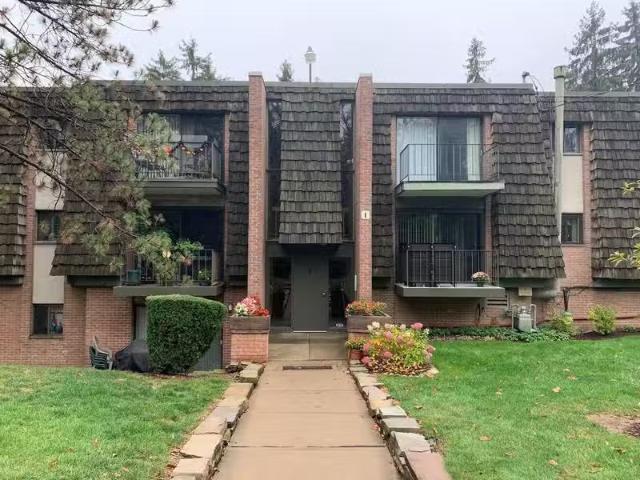 Condo for rent in Bethel Park