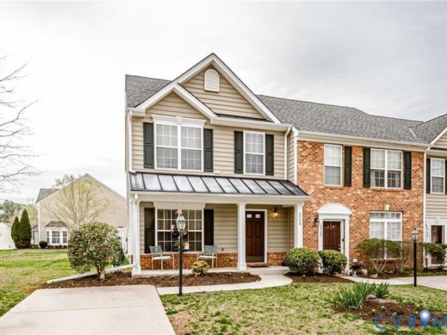 Townhouse for sale in Virginia