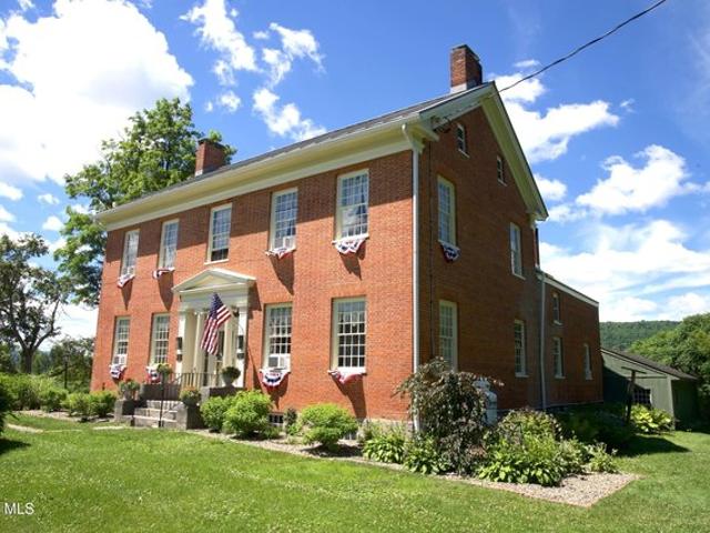 House for sale in Central Bridge, New York