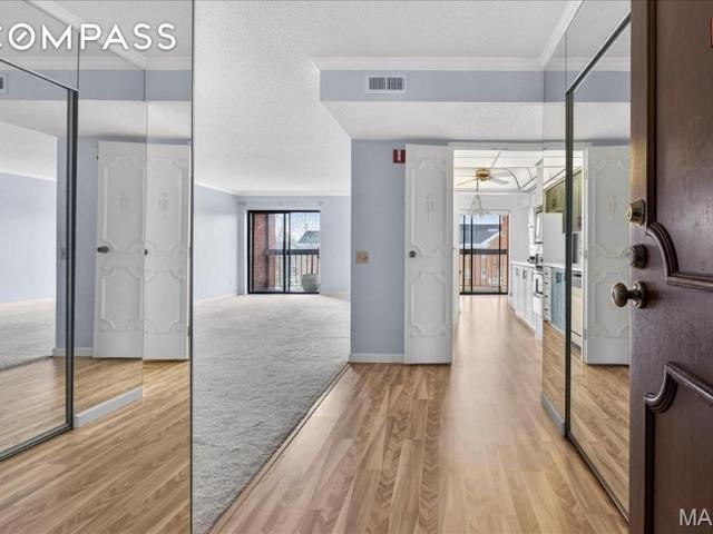 Condo for sale in Saint Louis, Missouri