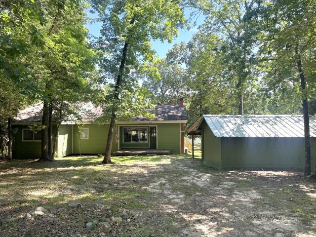 House for sale in Colmesneil, Texas