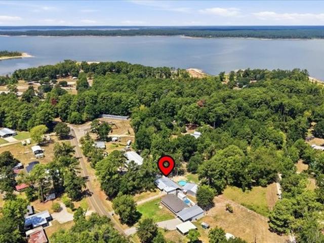 House for sale in Sabine, Texas