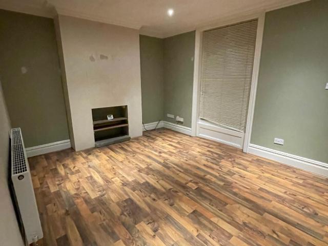 House for rent in Almondbury, West Yorkshire