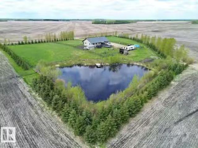 House for sale in Alberta