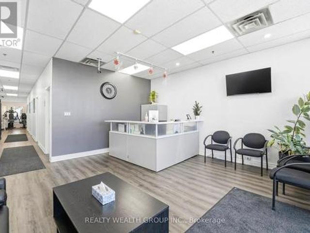Commercial for sale in Vaughan, Golden Horseshoe