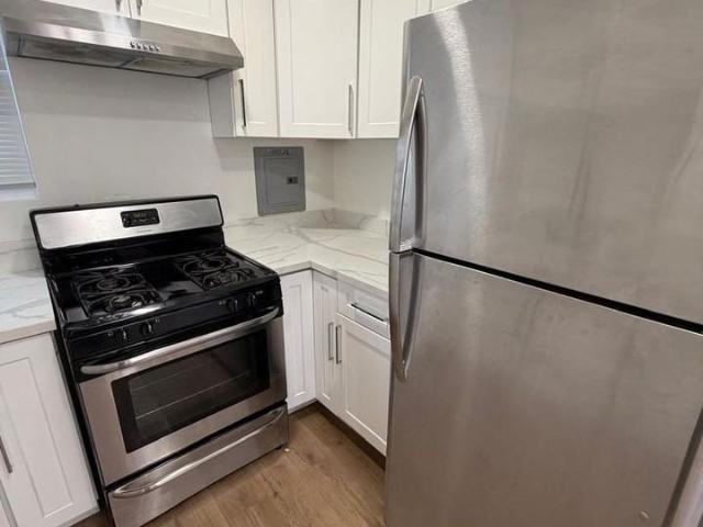 Apartment for rent in Canoga Park, California