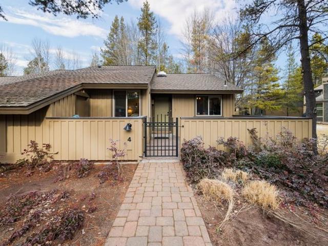 Condo for sale in Oregonia