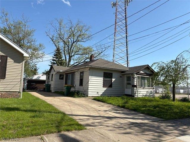 House for sale in Maple Heights, Ohio