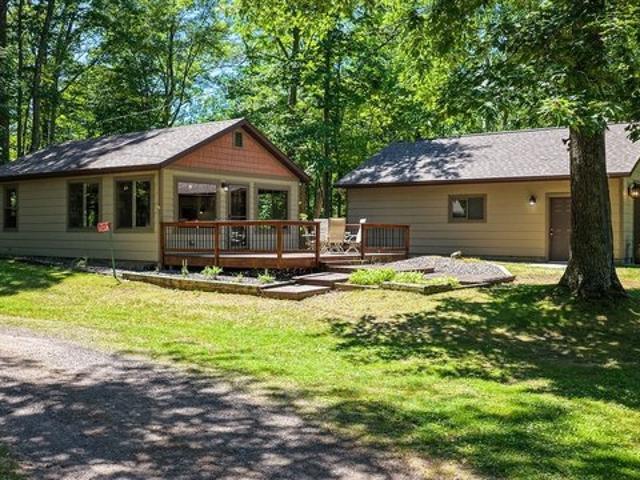 House for sale in Springbrook, Wisconsin