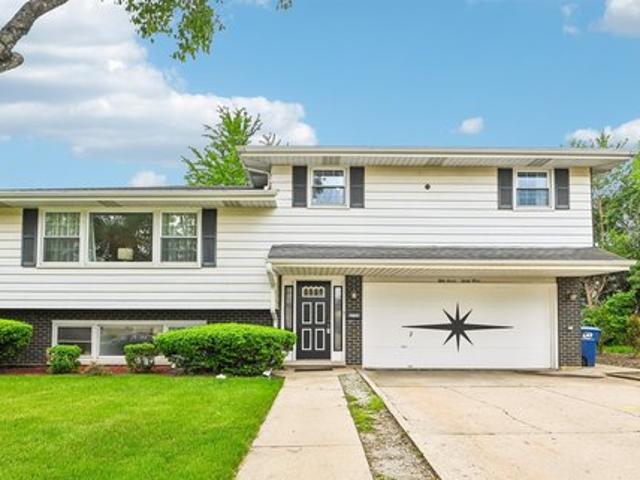 House for sale in Berkeley, Illinois