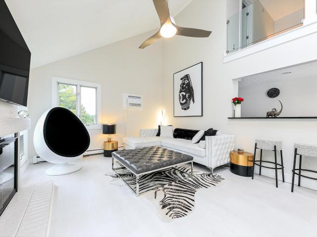 Condo for sale in Hilltop Condominiums, Acme Township