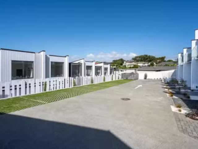 House for sale in Wairau Valley