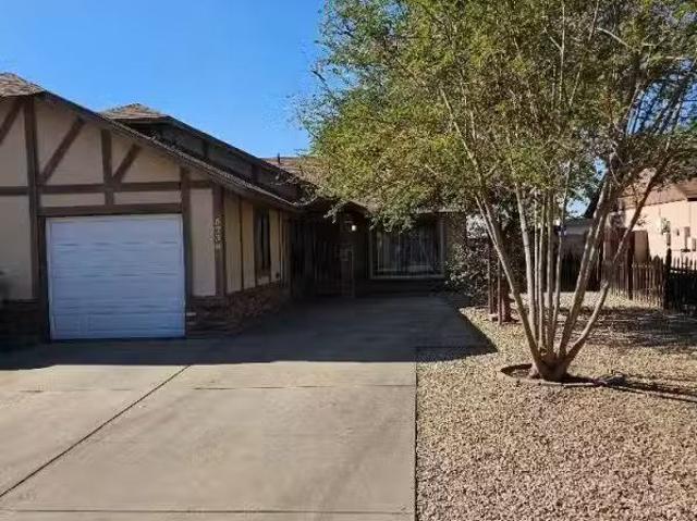 Condo for sale in Glendale